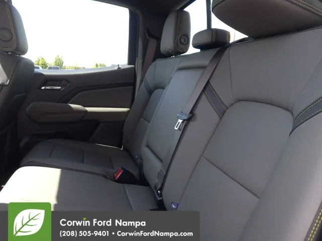 Used 2025 White Chevrolet ZR2 image 25