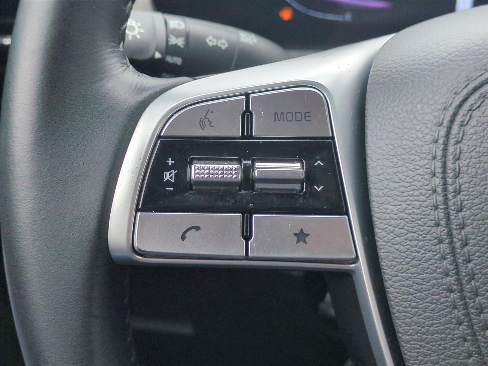Used 2025 Dark Moss Kia EX image 31
