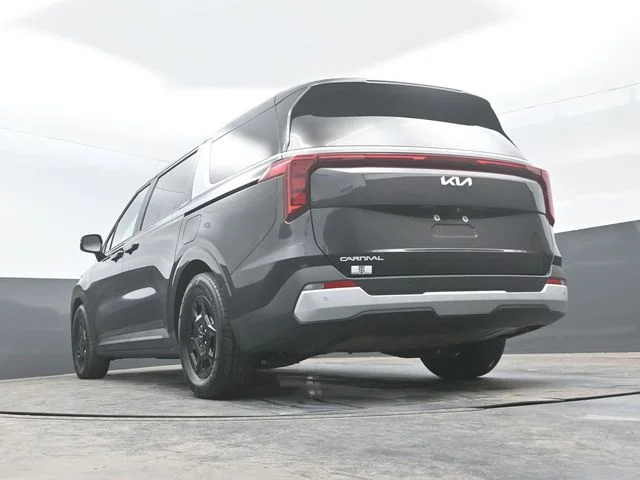 Certified Used 2025 Metal Kia LXS image 22