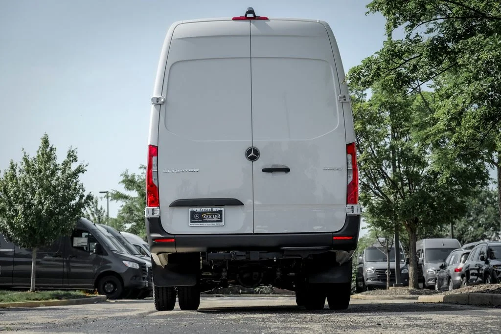 New 2026 Arctic White Mercedes-Benz Cargo 170 WB image 8