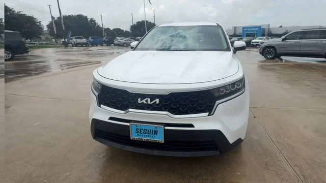 Used 2023 White Kia LX image 3