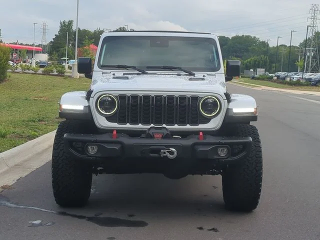 Used 2025 White Jeep Rubicon X image 16