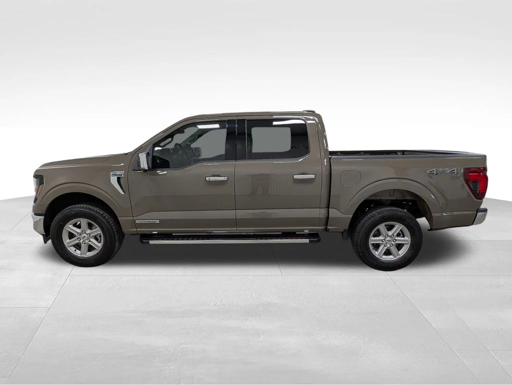 New 2025 Marsh Gray Ford XLT image 1