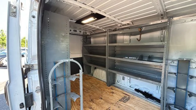 Used 2024 White Ram Base image 38