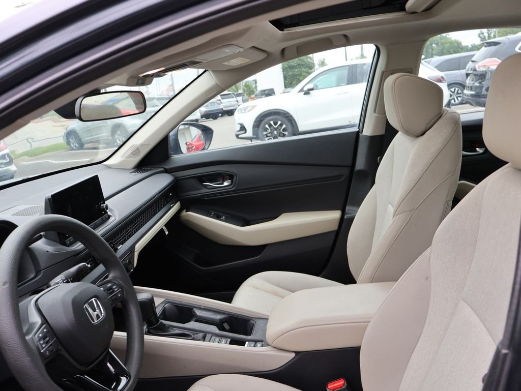 Used 2023  Honda EX image 11