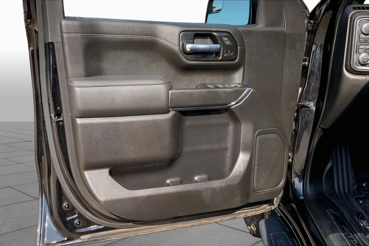 Used 2021 Ebony Twilight Metallic GMC AT4 image 21