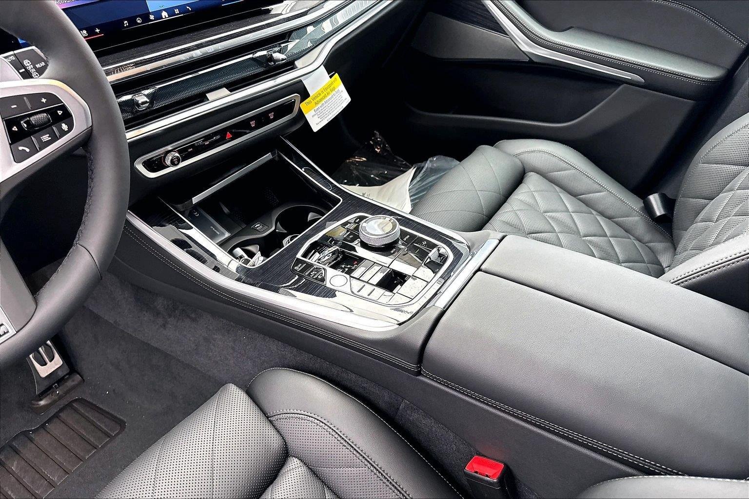 New 2026 Black Sapphire Metallic BMW xDrive50e image 25
