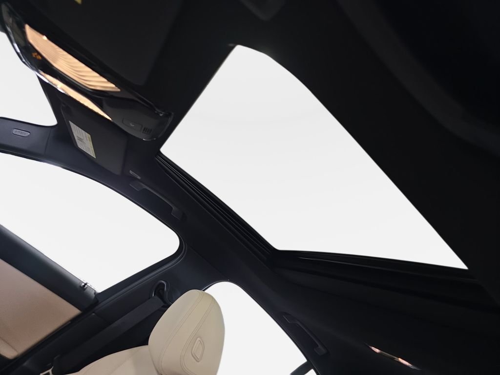 New 2026 Alpine White BMW 330i xDrive image 20