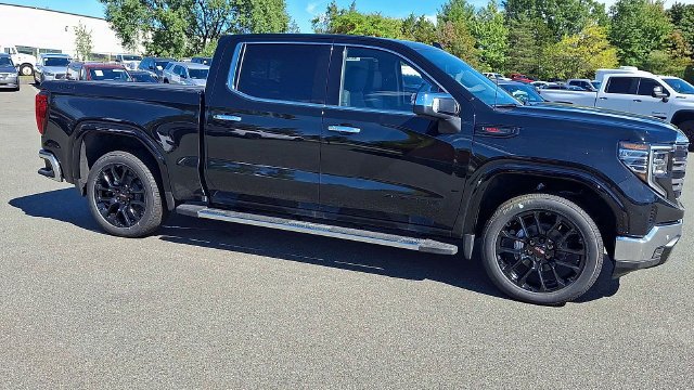 New 2026 Onyx Black GMC SLT image 3