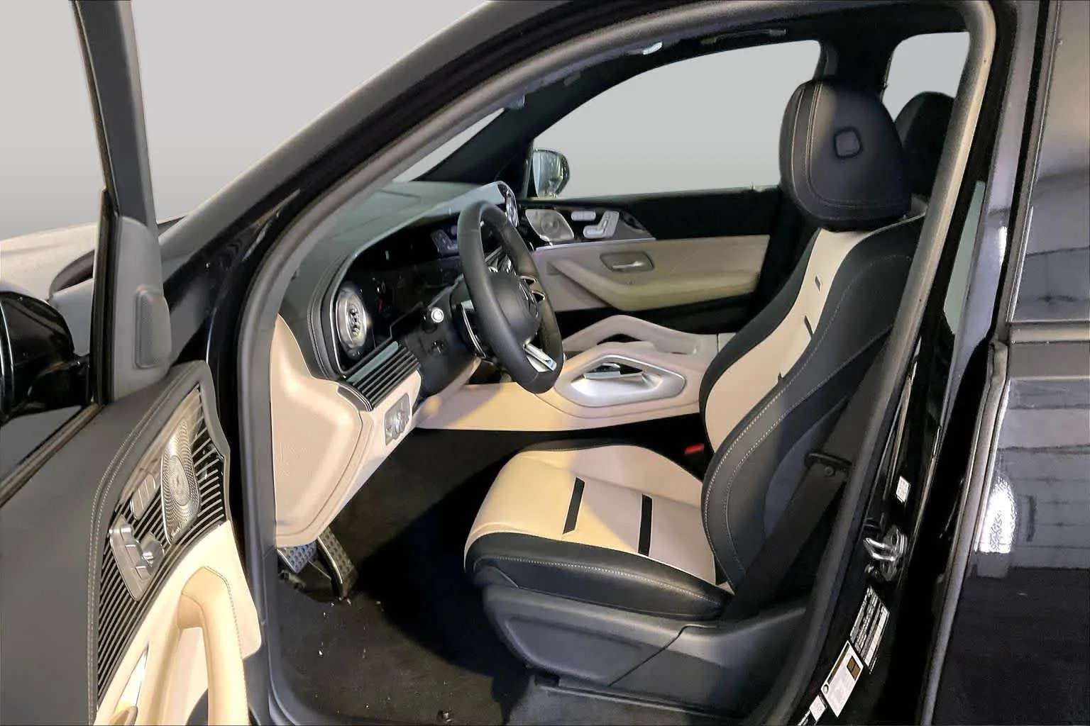 New 2027 Obsidian Black Metallic Mercedes-Benz AMG® GLE 53e image 13