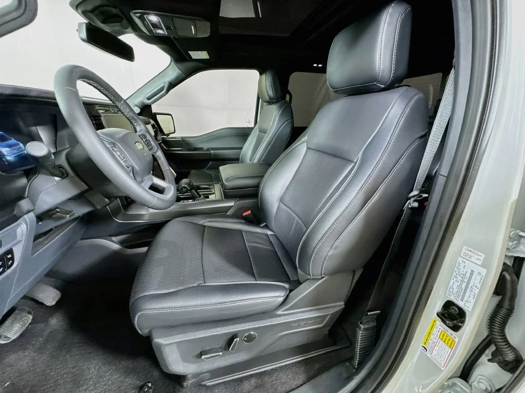 Used 2026 White Ford Lariat image 26