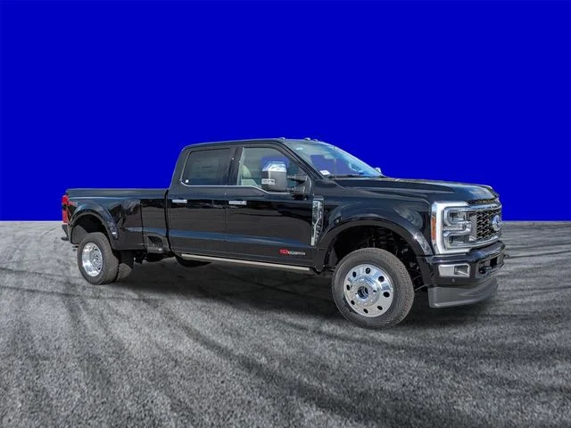 New 2026 Black Ford Platinum image 2