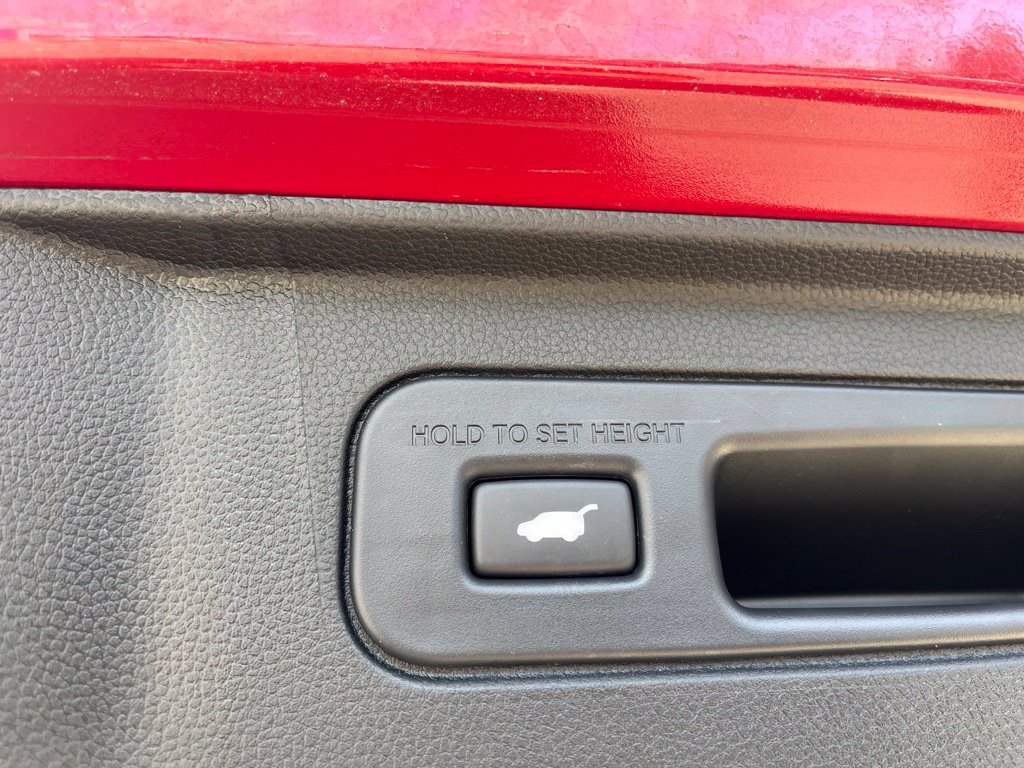 Used 2025 Red Honda Touring image 10