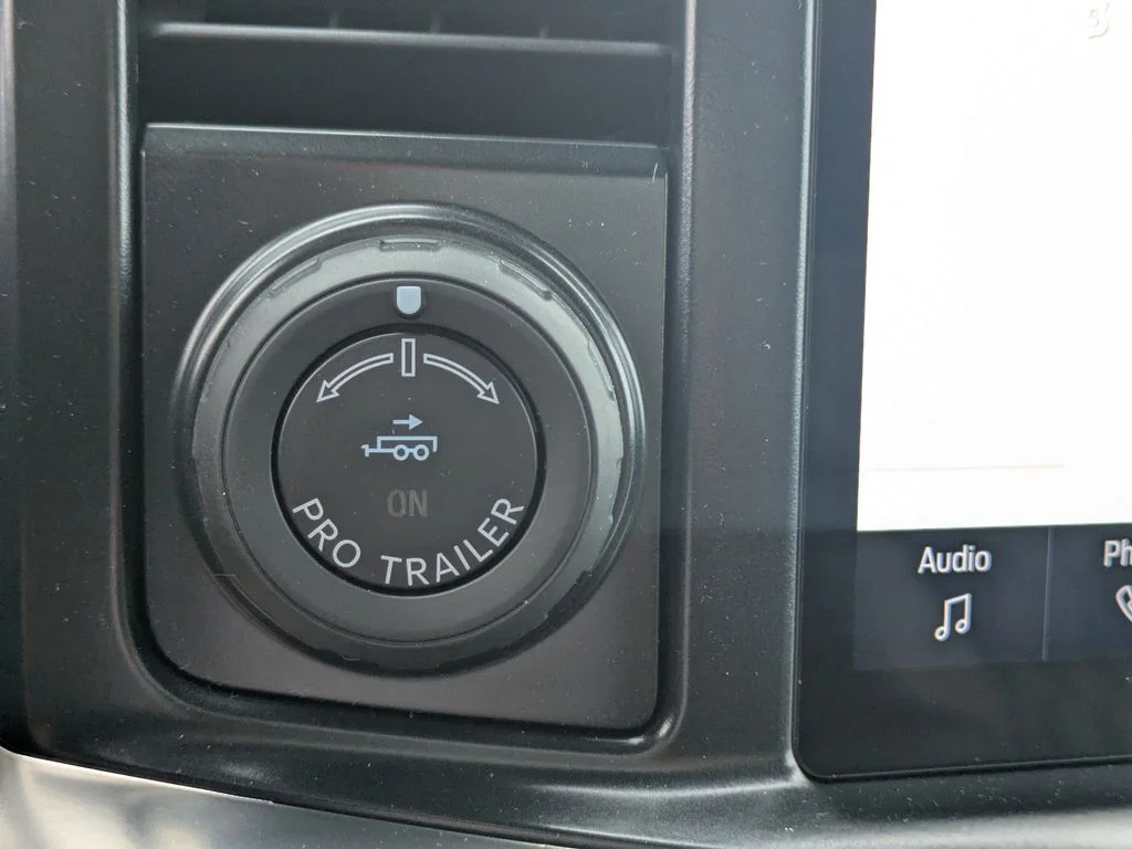 New 2026 Carbonized Gray Metallic Ford Platinum image 28