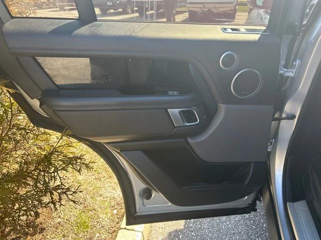 Used 2019 Silver Land Rover 3.0L V6 Turbocharged Diesel Td6 image 13