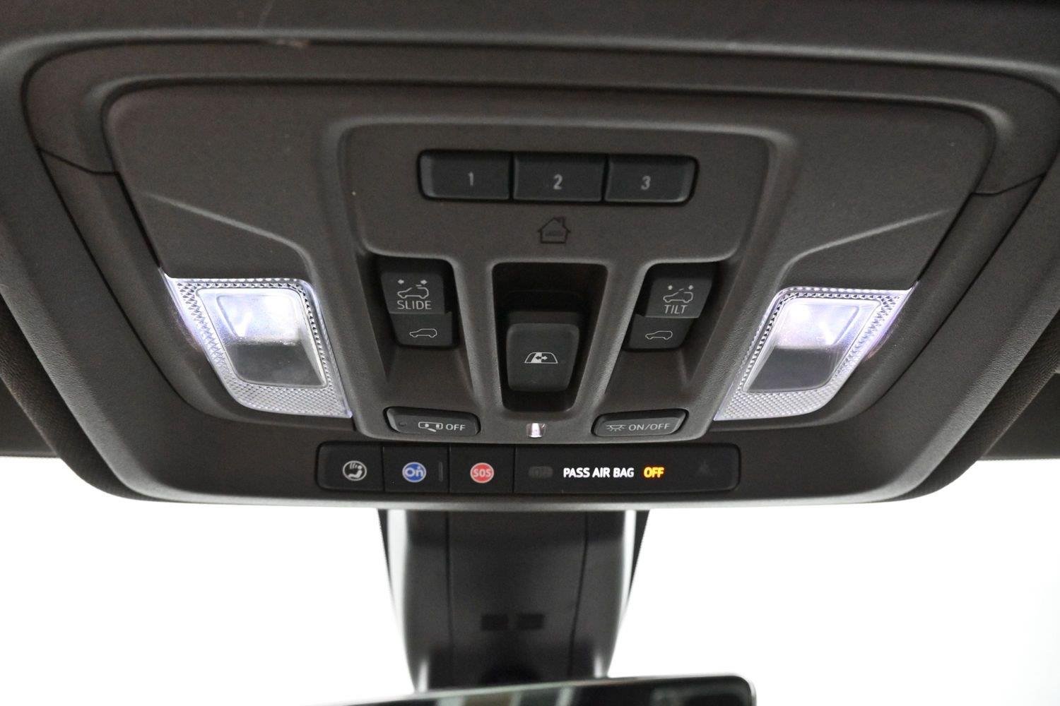 Used 2020 White Frost Tricoat GMC Denali image 28
