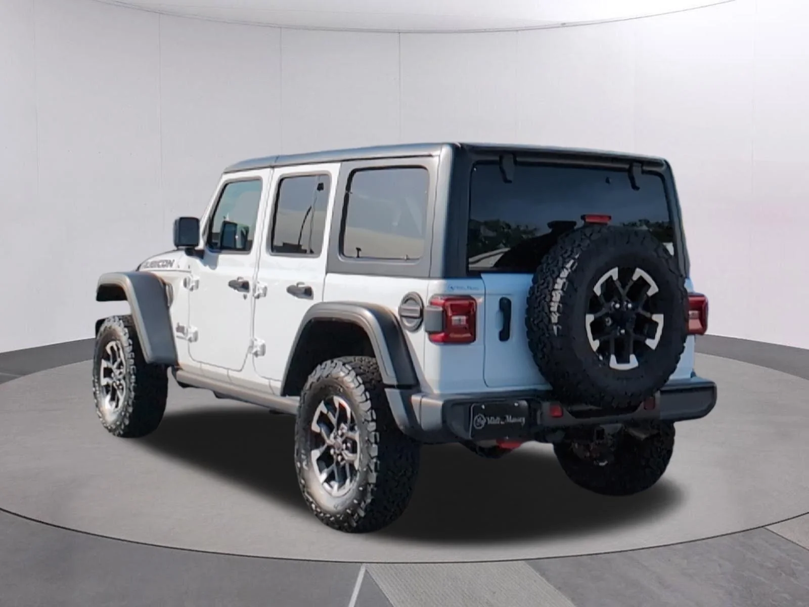 Used 2026 Bright White Clearcoat Jeep Rubicon image 3