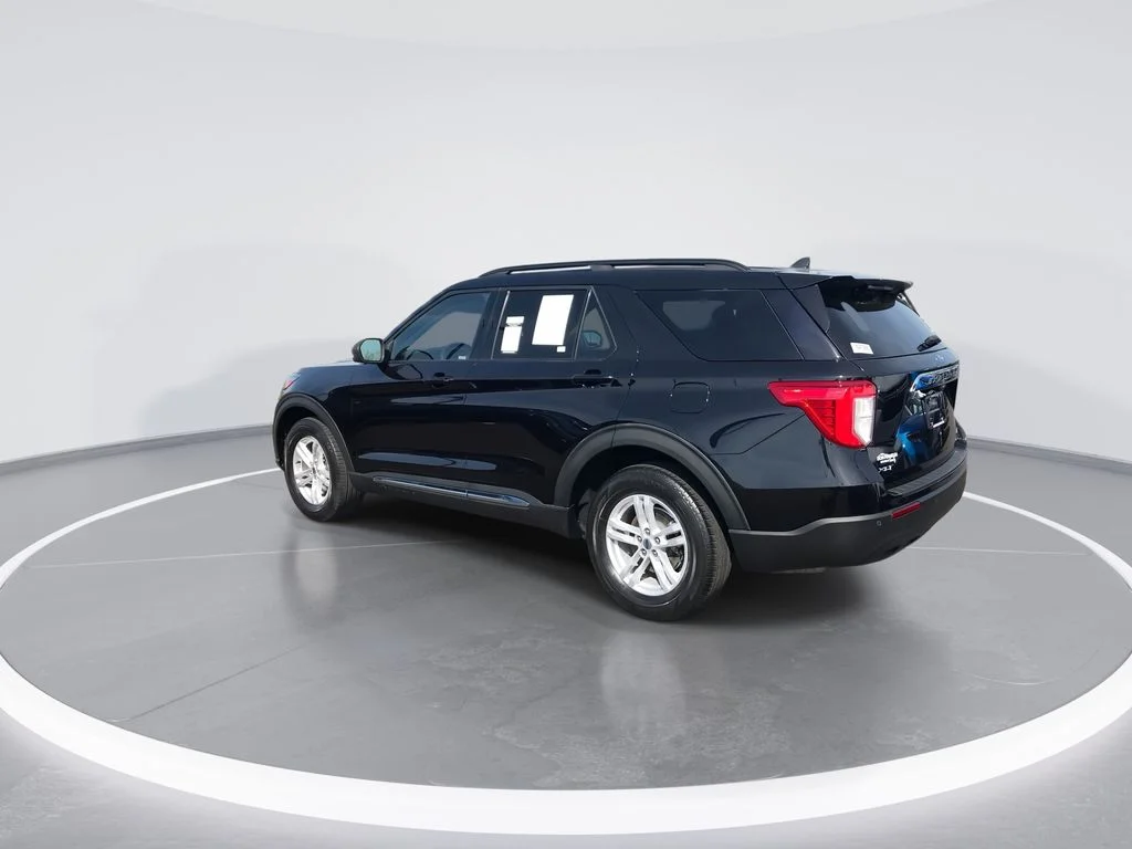 Used 2022 Black Ford XLT image 6