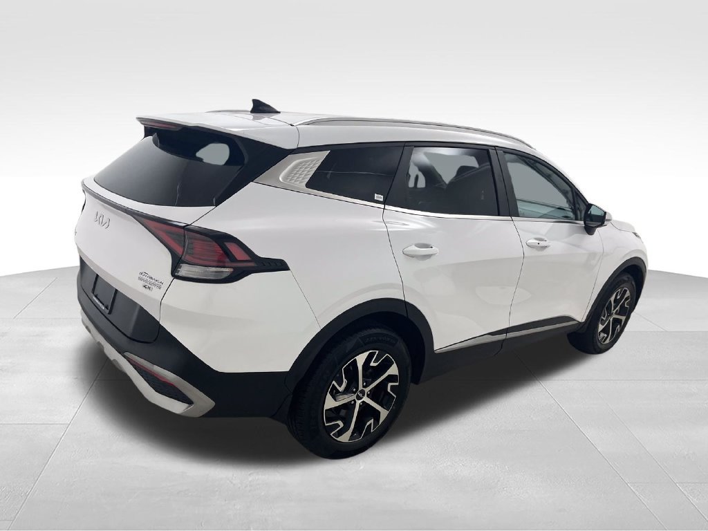 Used 2024 White Kia EX image 5