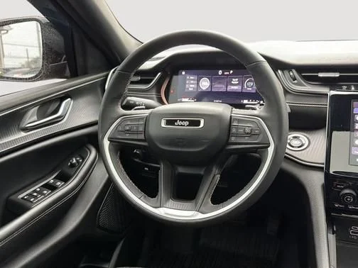 Used 2023 Black Jeep Altitude X image 12