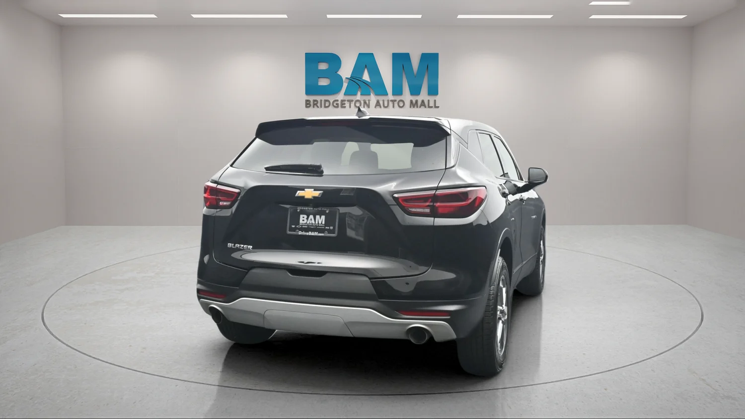 Used 2025 Black Chevrolet LT image 5