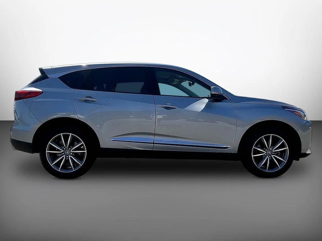 Used 2023 Lunar Silver Metallic Acura Technology Package image 8