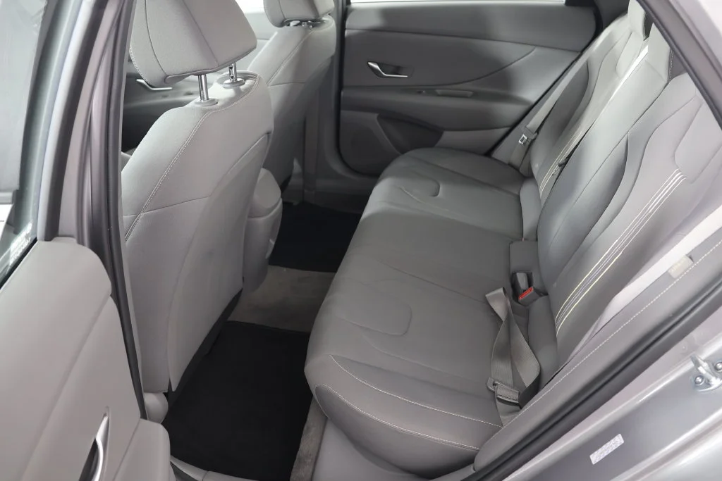 Certified Used 2024 Fluid Metal Hyundai SEL image 19