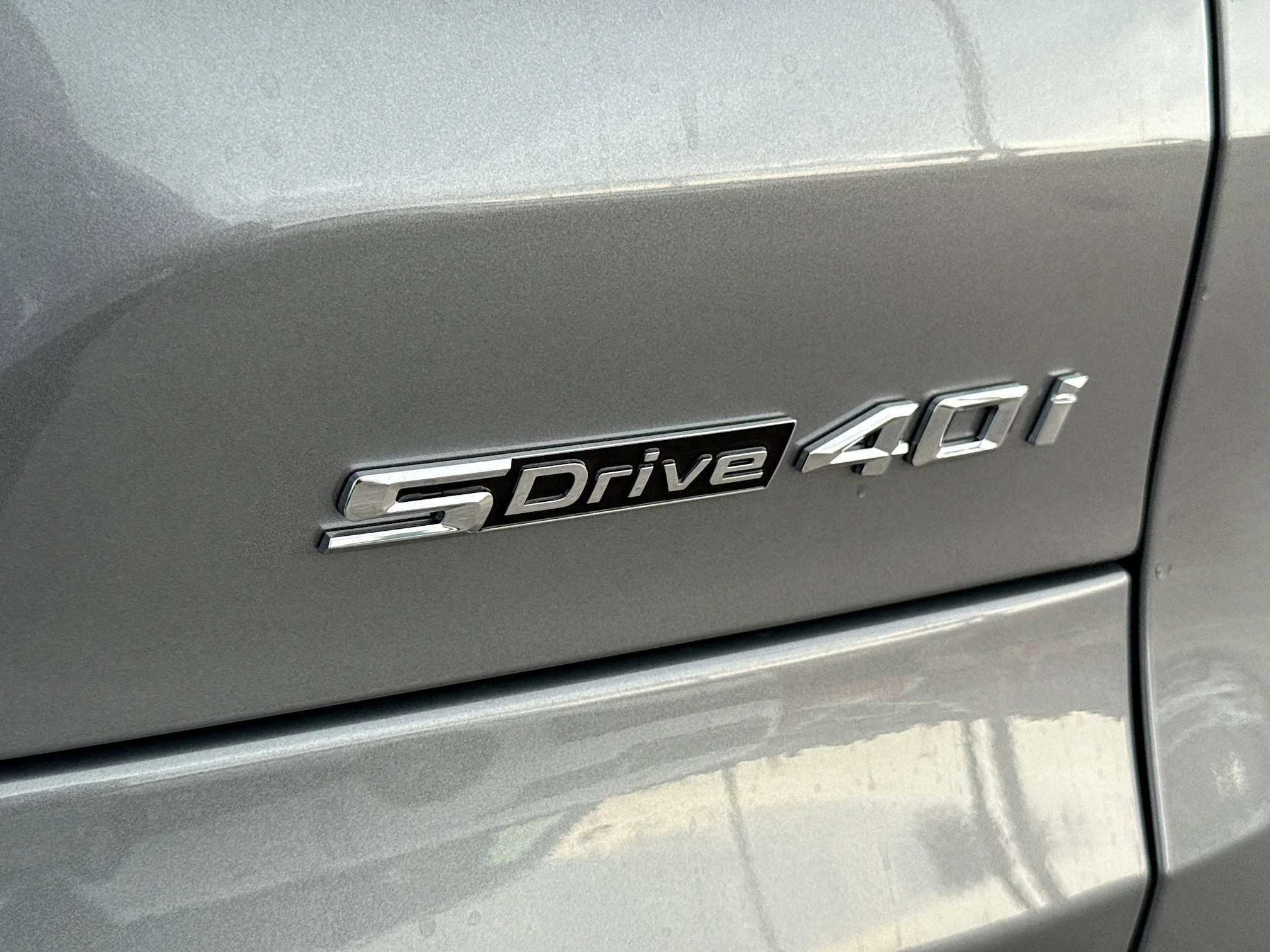 New 2026 Skyscraper Grey Metallic BMW sDrive40i image 11