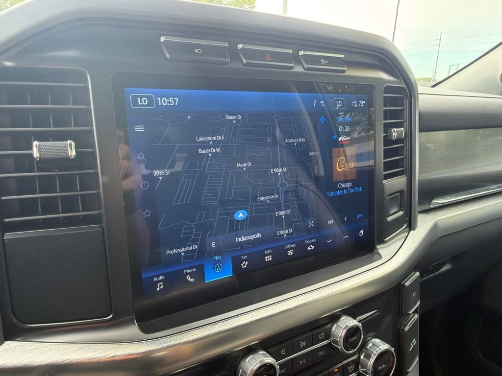 Used 2023 Gray Metallic Ford Lariat image 27