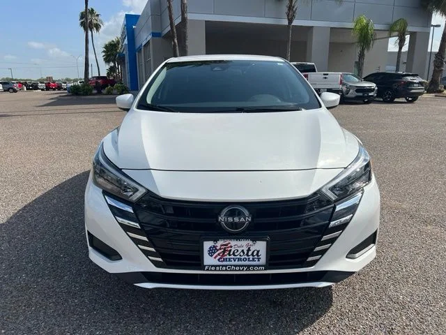 Used 2025 White Nissan 1.6 SV image 2