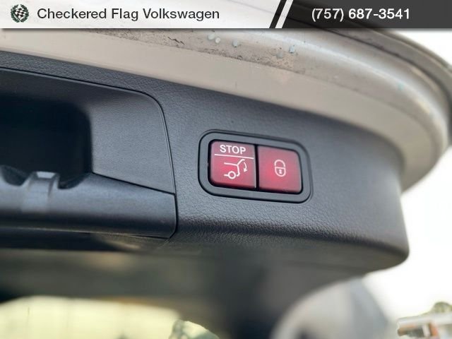 Used 2023 Polar White Mercedes-Benz GLA 250 4MATIC® image 35
