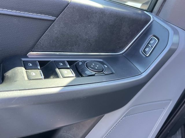Used 2024 Silver Ford XLT image 27