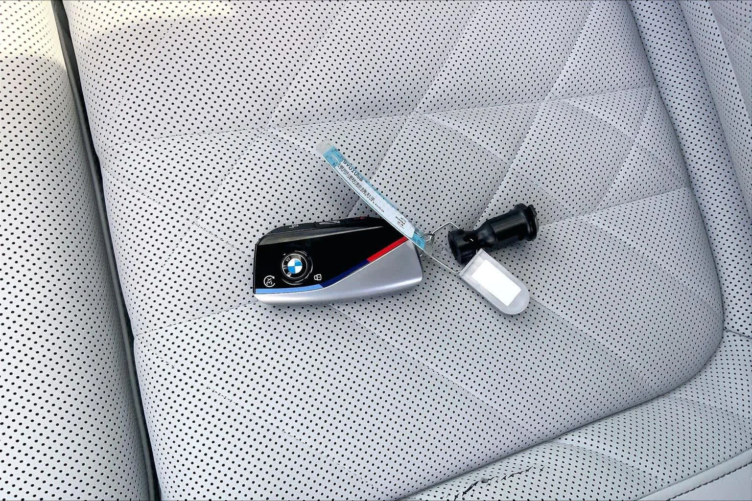 Used 2024 Gray Metallic BMW xDrive40i image 15