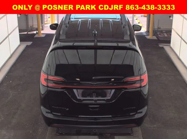 Used 2025 Black Chrysler Limited image 4