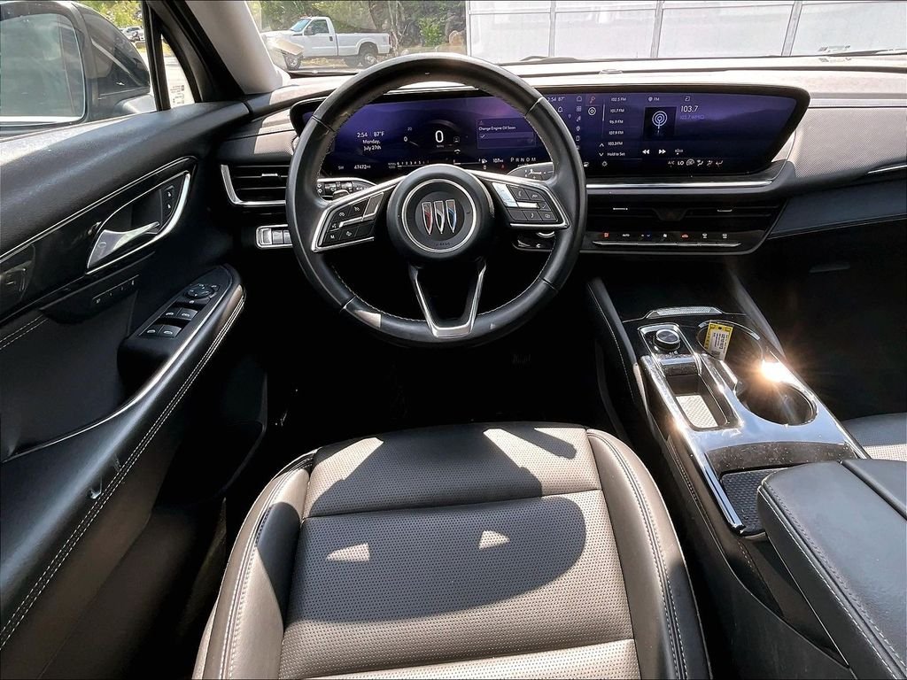 Used 2024 Ebony Twilight Metallic Buick Preferred image 17
