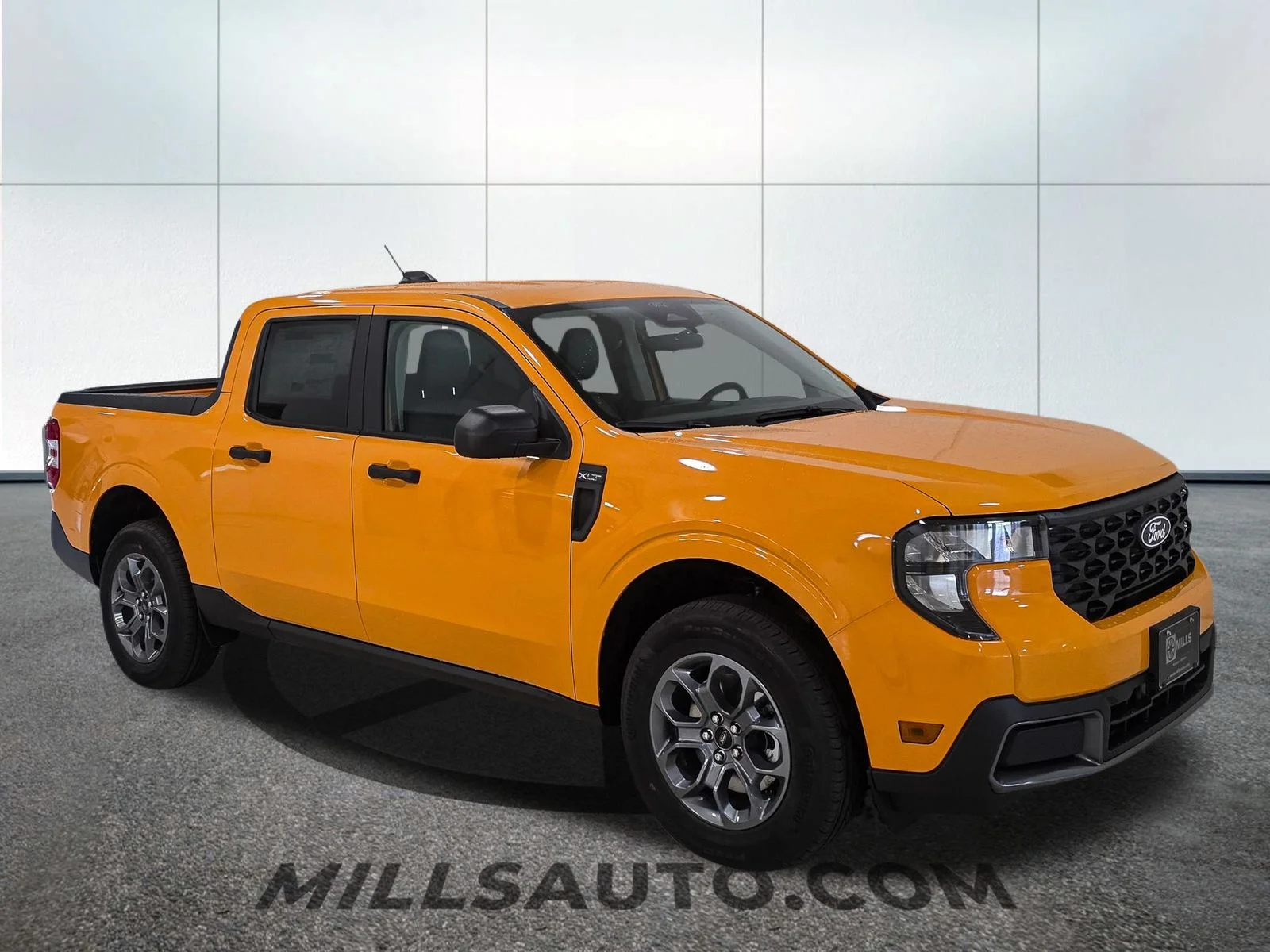 New 2026 Orange Fury Metallic Tri-Coat Ford XLT image 10