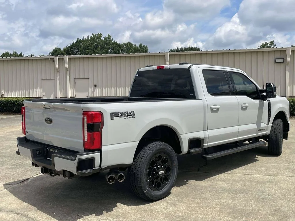 New 2026 Avalanche Ford F-250® Lariat® image 3