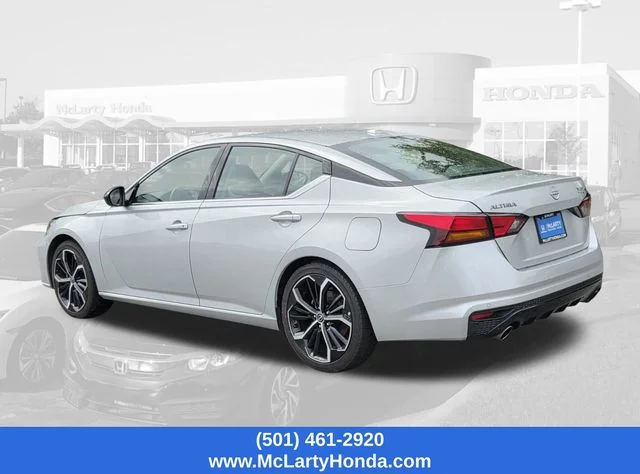 Used 2024 Silver Nissan 2.5 SR image 3