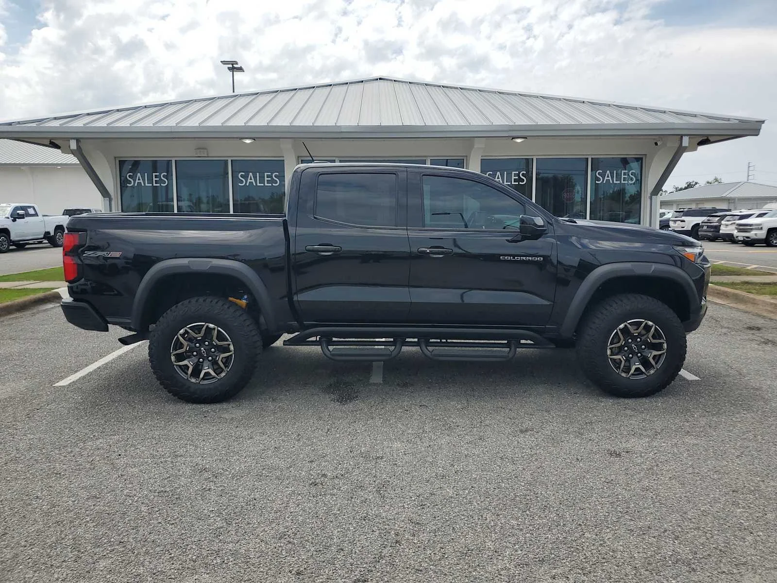 Used 2024 Black Chevrolet ZR2 image 8