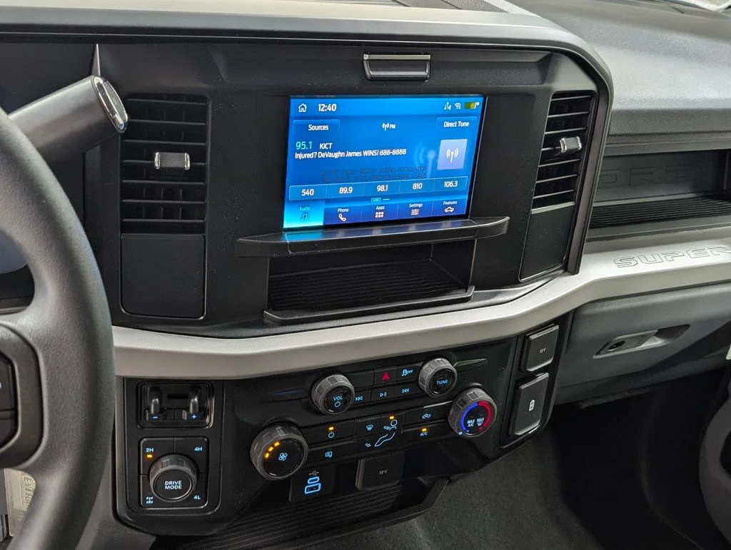 New 2026 Oxford White Ford F-250® XL image 7