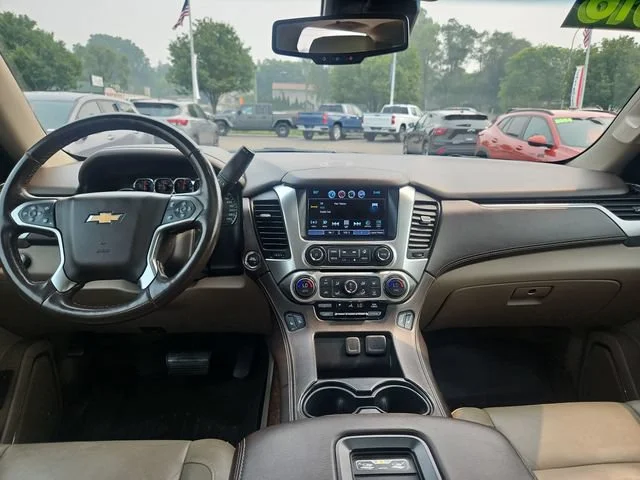 Used 2016 IRIDESCENT PEARL TRICOAT Chevrolet LT image 13