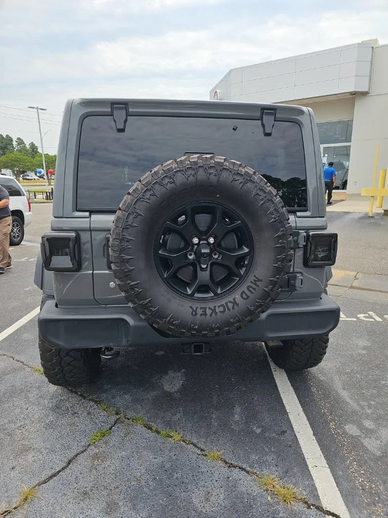 Used 2020 Sting-Gray Clearcoat Jeep Willys image 2
