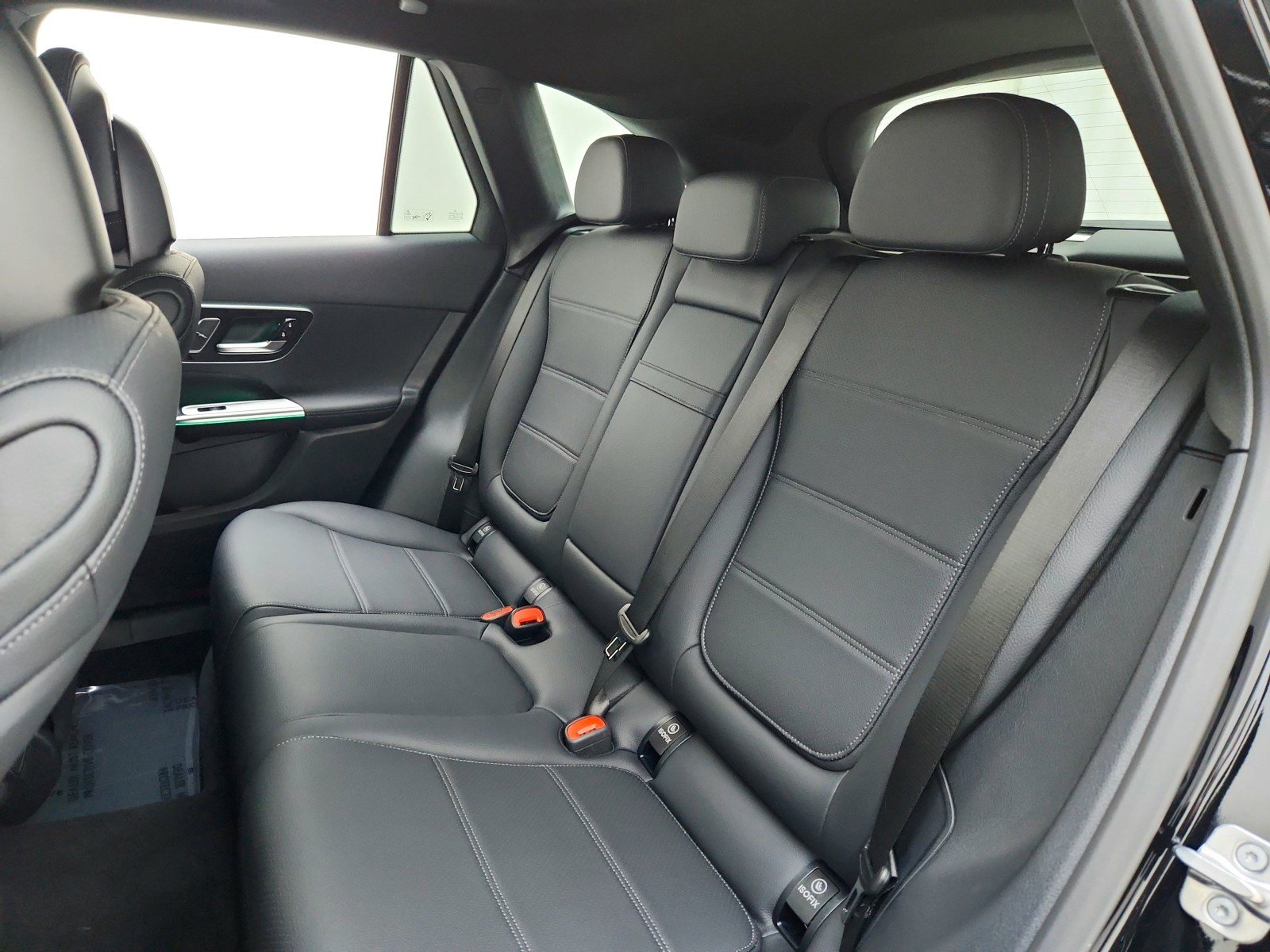New 2026 Black Mercedes-Benz GLC 300 SUV image 18