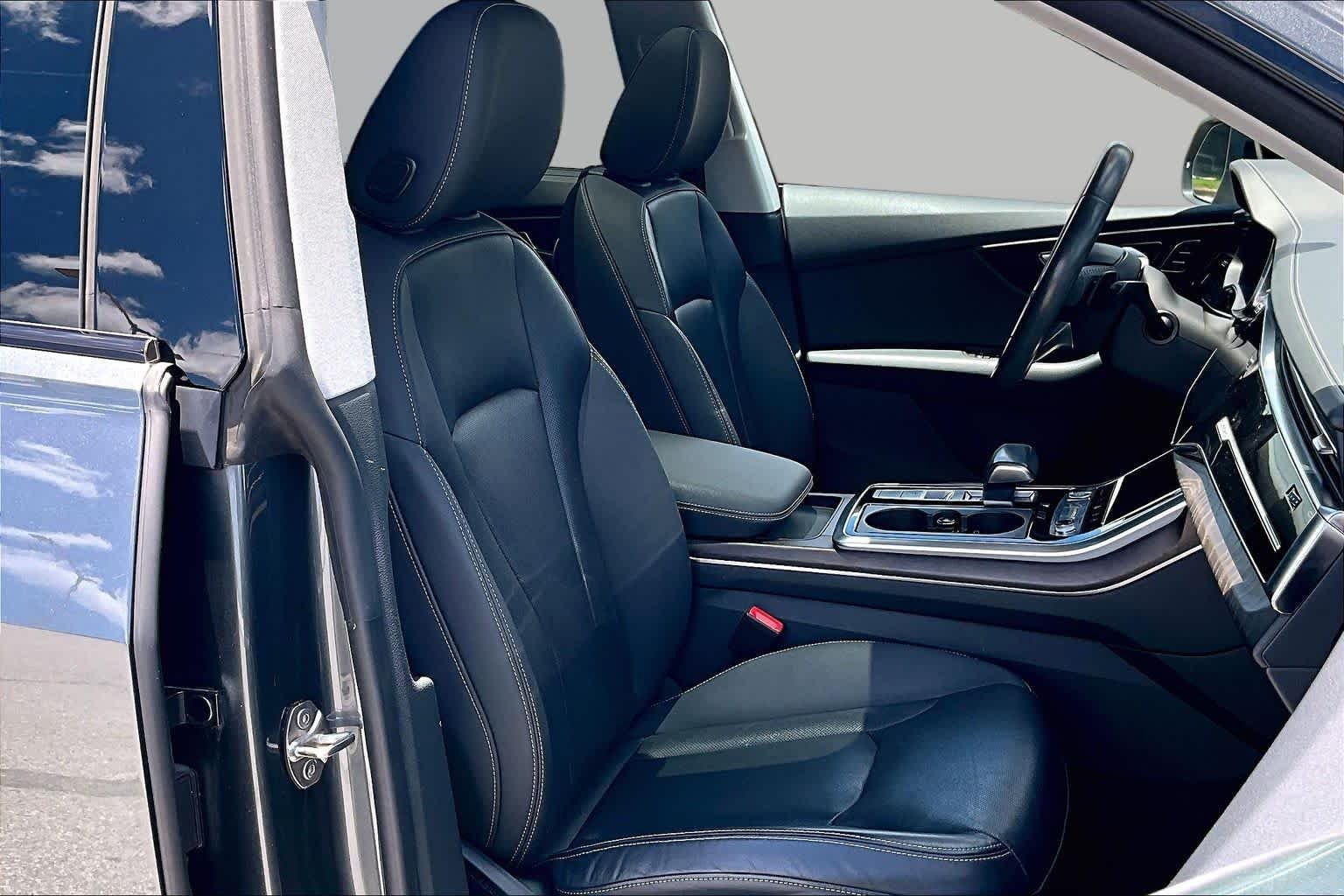 Used 2019  Audi Prestige image 8