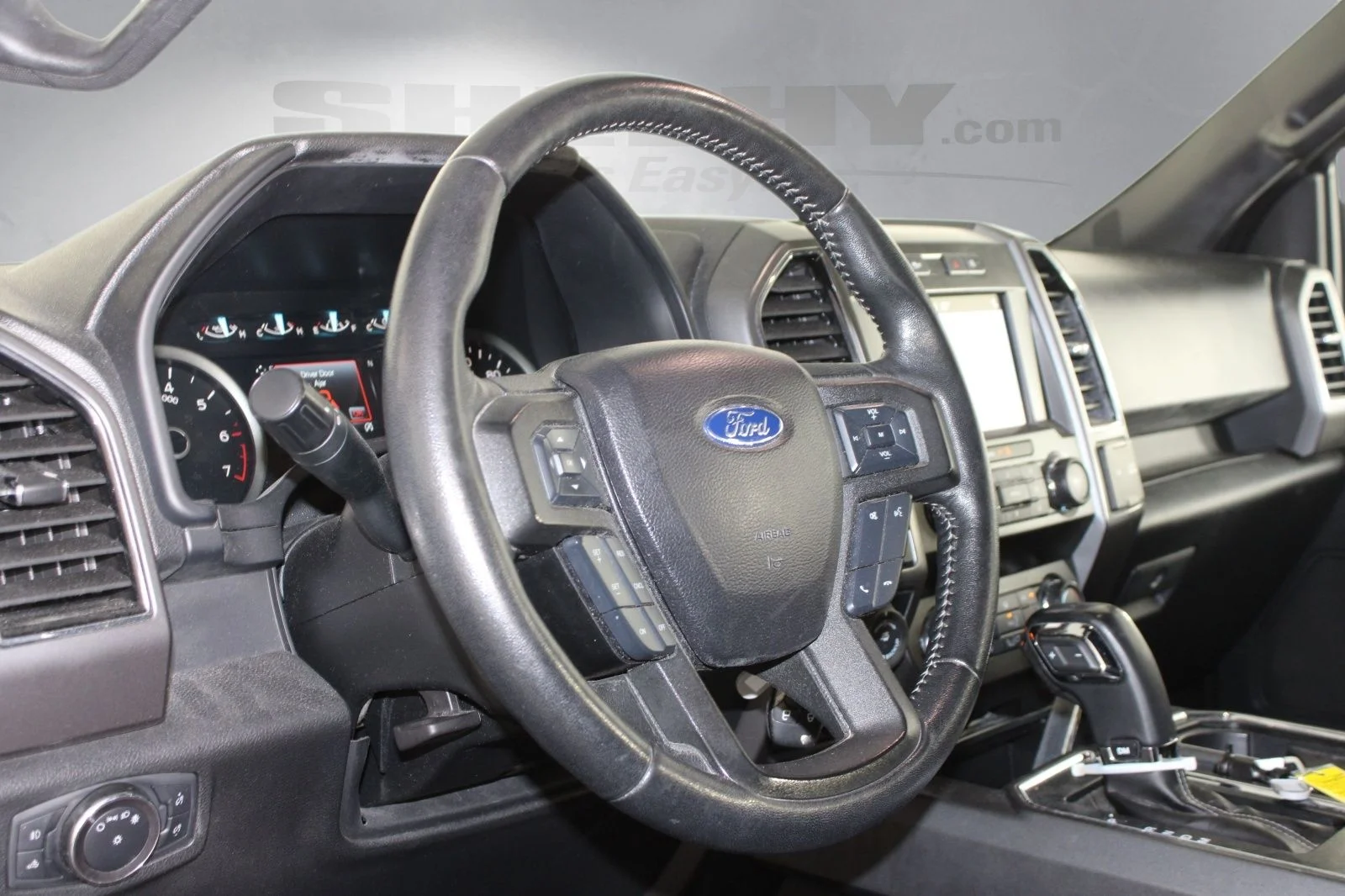 Used 2019 Gray Ford XL image 3