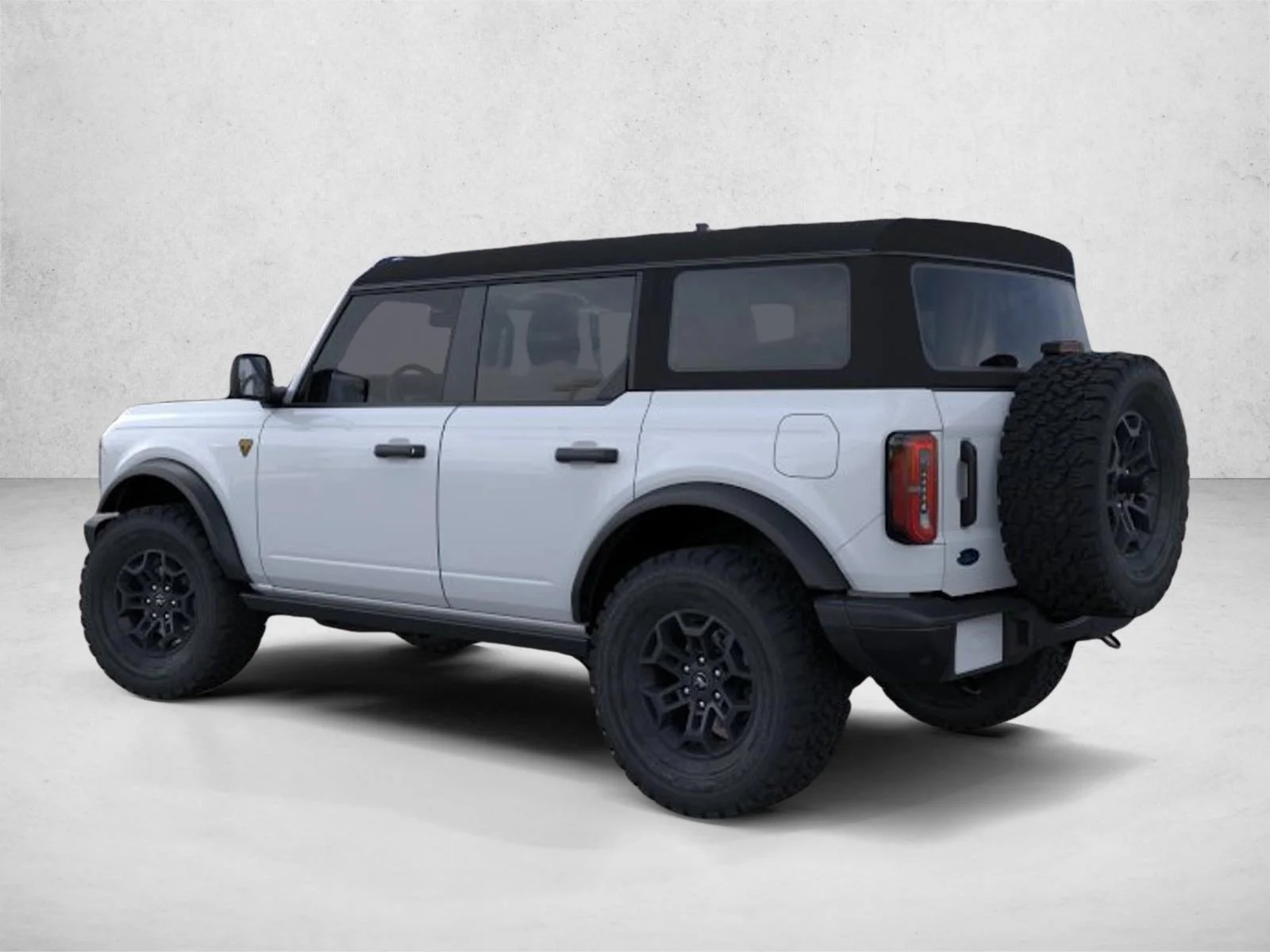 New 2026 Oxford White Ford Badlands® image 4