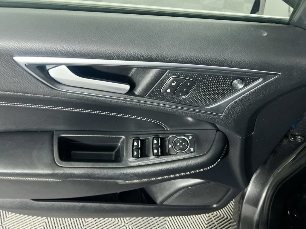 Used 2020 Gray Ford Titanium image 10