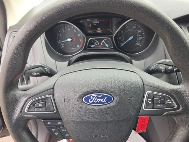 Used 2018 Gray Ford SE image 20