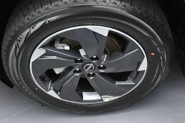 Used 2026 Gray Nissan SV image 31
