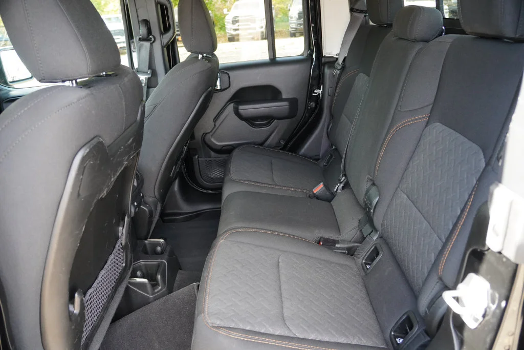 Certified Used 2026 Black Clearcoat Jeep Mojave image 17